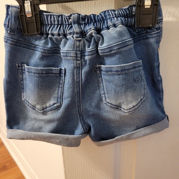 Toddler shorts - Picture 3 of 3